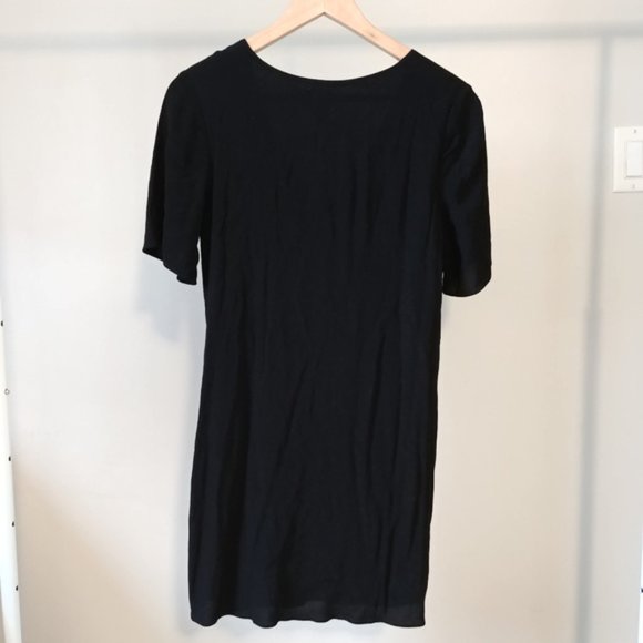 [SOLD] Aritzia Wilfred Ronja Dress Black Short Sleeve Tie - Picture 5 of 7